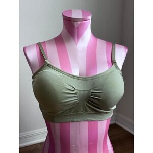 Sports‎ Wear Top Size Medium